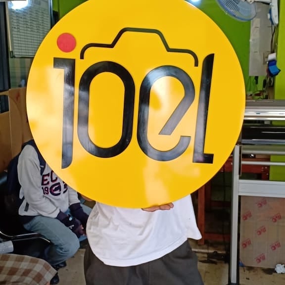 18